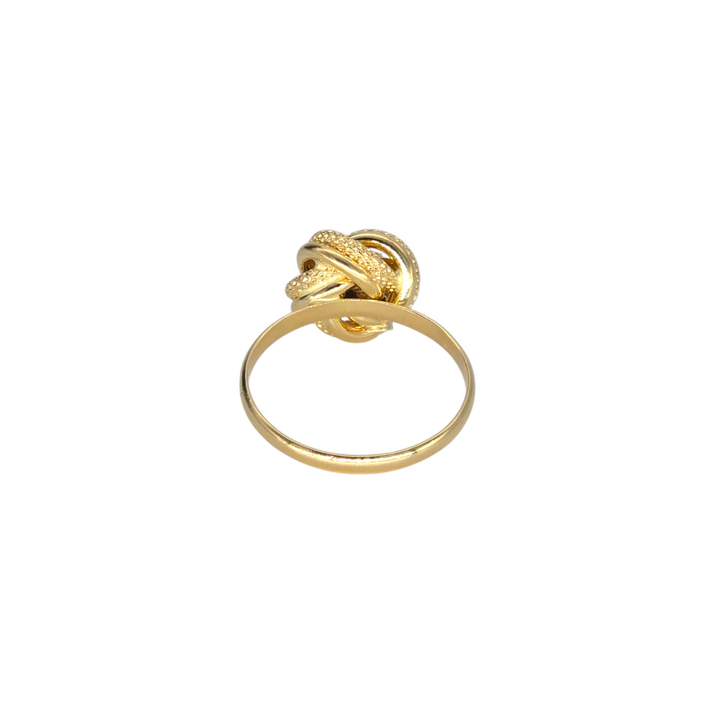 Anello con nodo a rilievo, vista posteriore