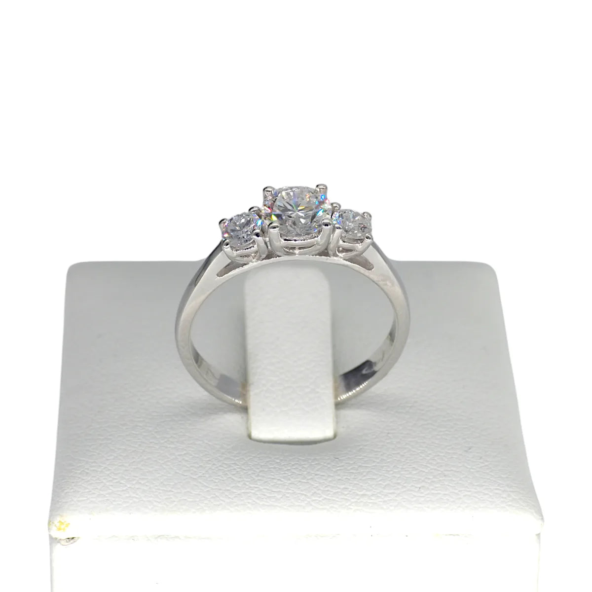 Anello Trilogy a scala in oro da Donna con Diamanti
