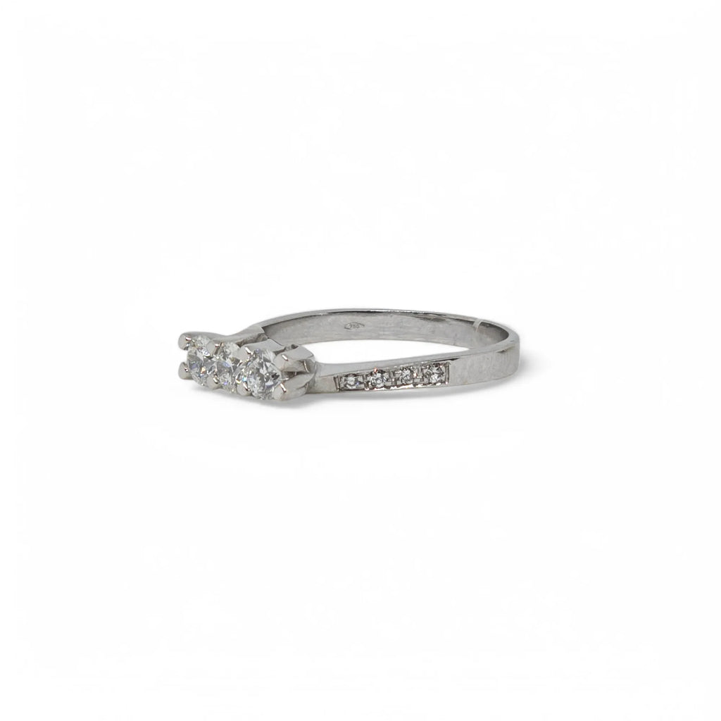 Anello Trilogy in Oro Bianco con Diamanti