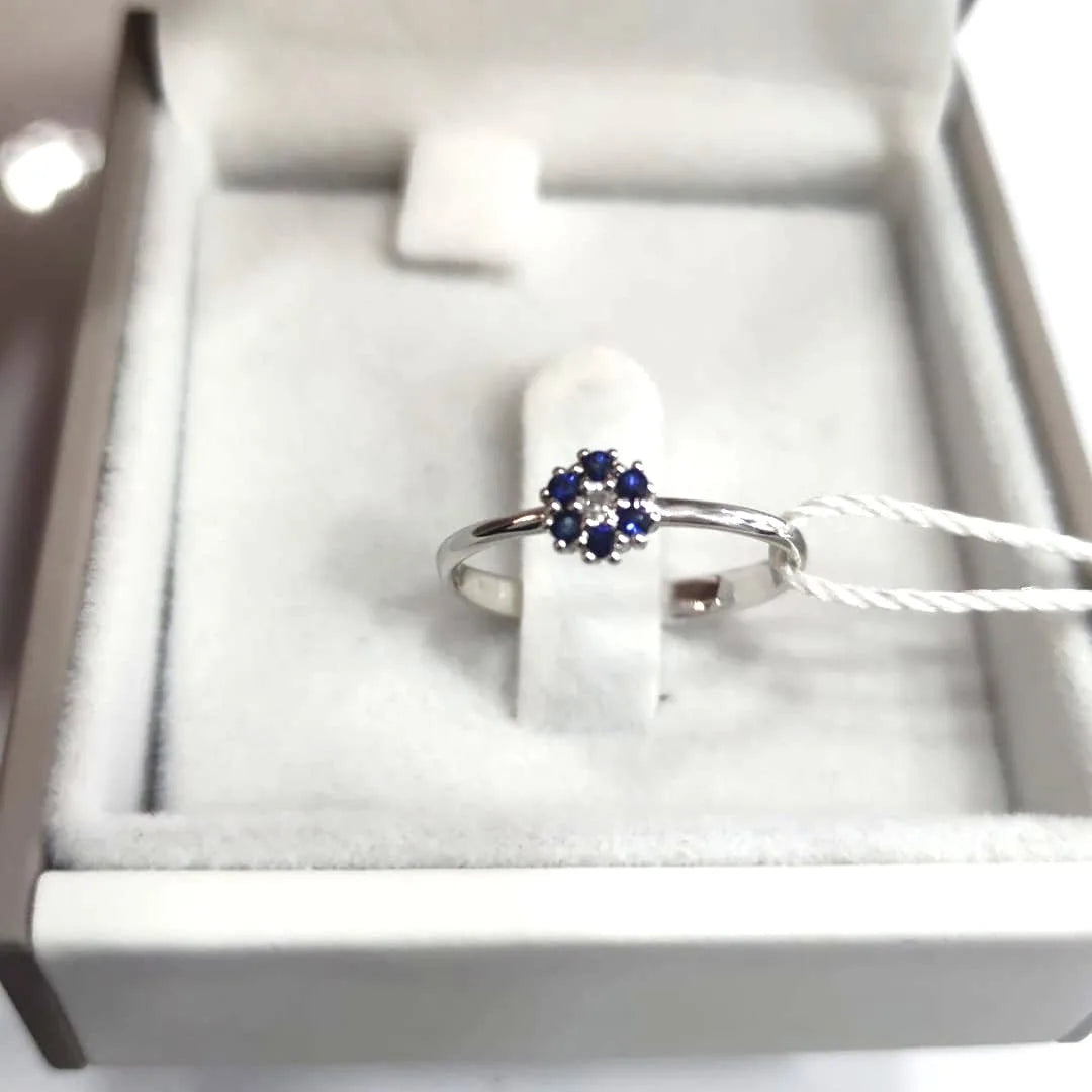 Anello a fiore in Oro 18KT Bianco con zaffiri- Nardelli Elli’s EL0467Z