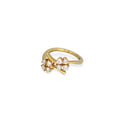 Anello a fiore in oro 18kt e zirconi bianchi