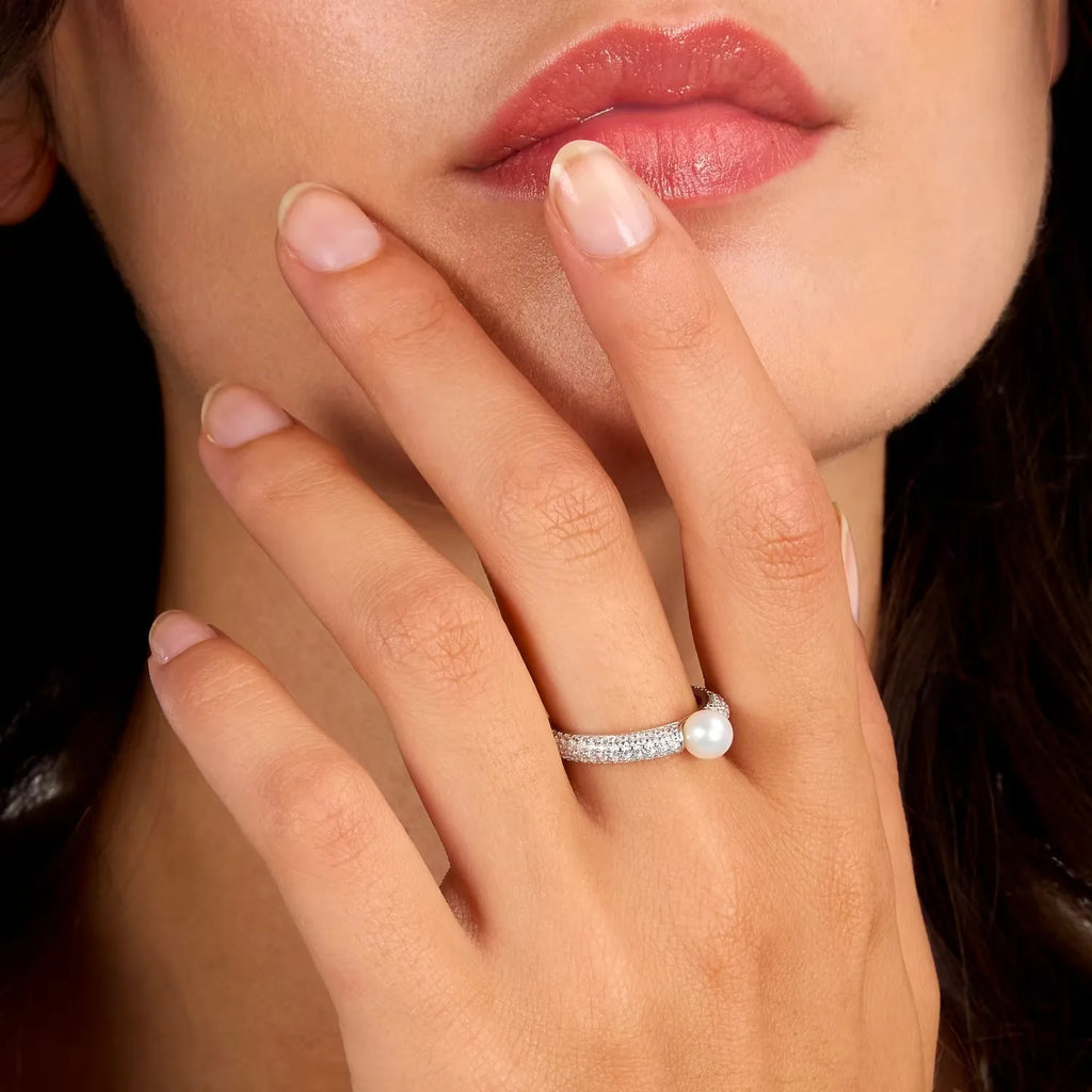 Anello donna in argento con perla e zirconi SXU50016