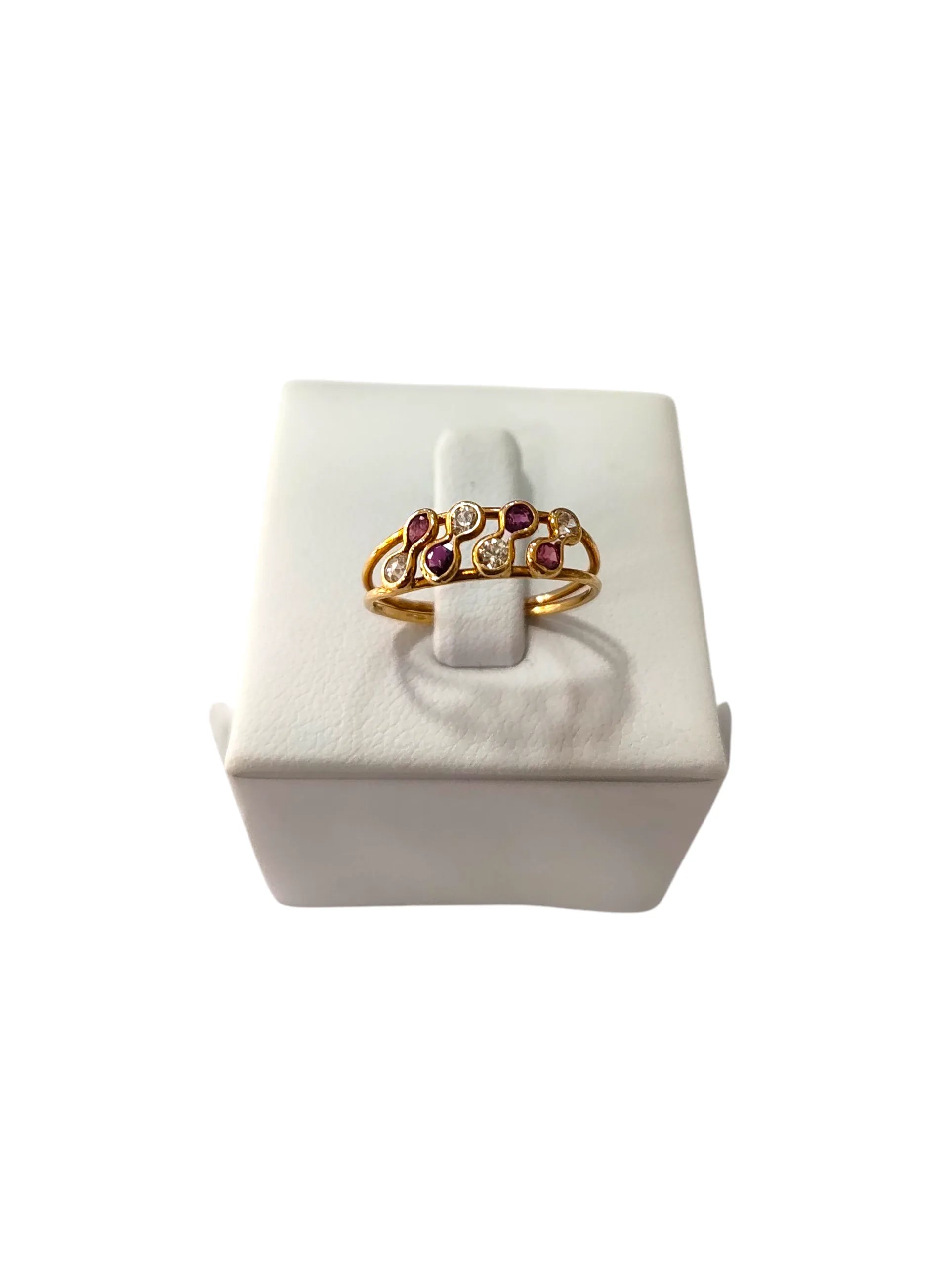 Anello donna in oro giallo con pietre colorate