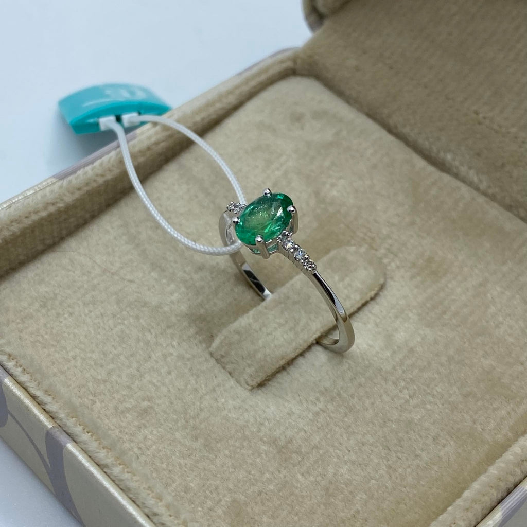 Anello Donnaoro in oro bianco smeraldo e diamanti dhae9838.006