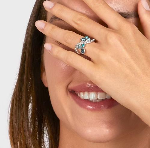 Anello donna regolabile in metallo rodiato con pietre azzurre e strass 1668612