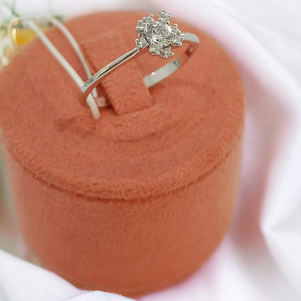 Anello donna solitario in oro bianco 9kt con zirconi bianchi Igold