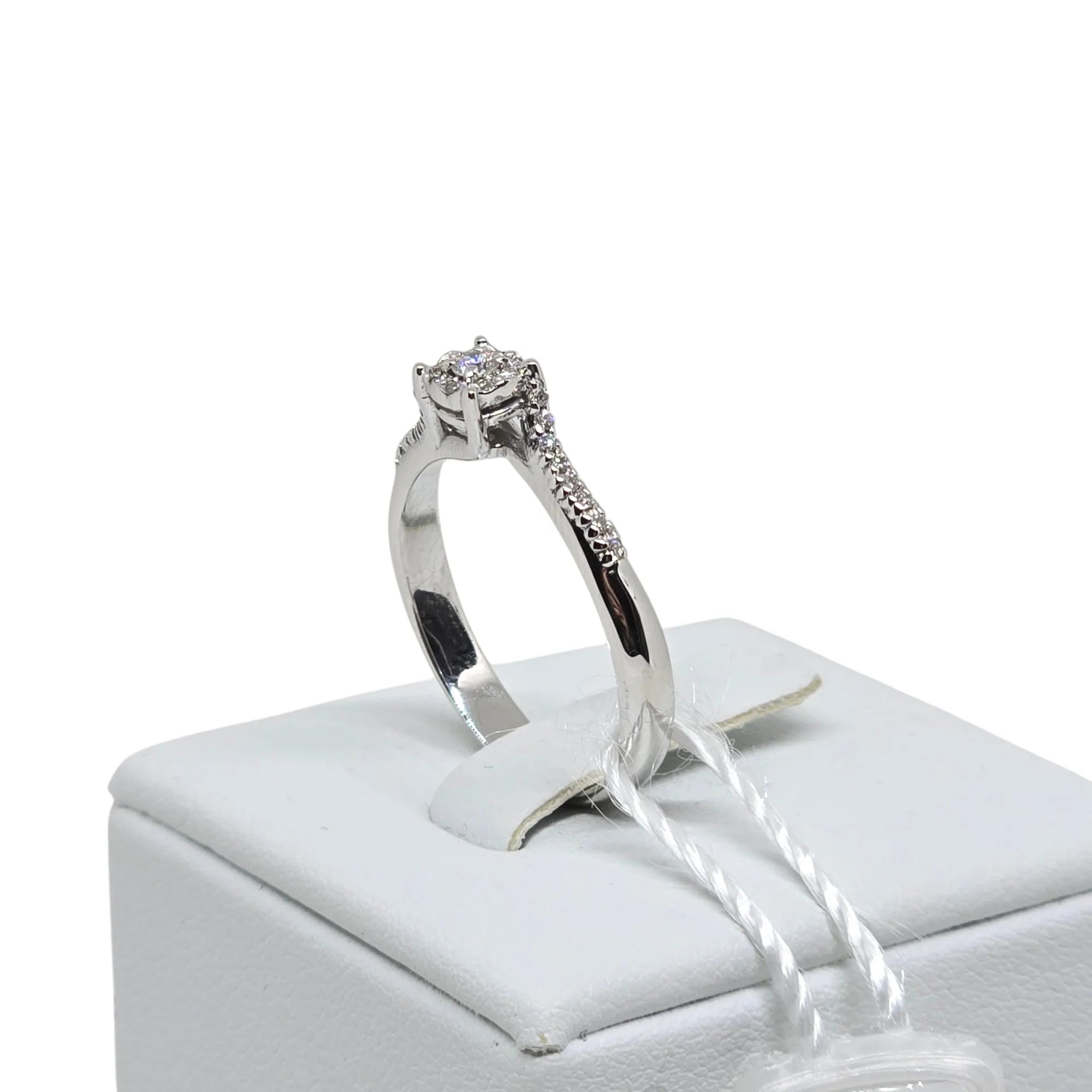 Anello donna solitario in oro e diamanti Pg gioielli anglare/1