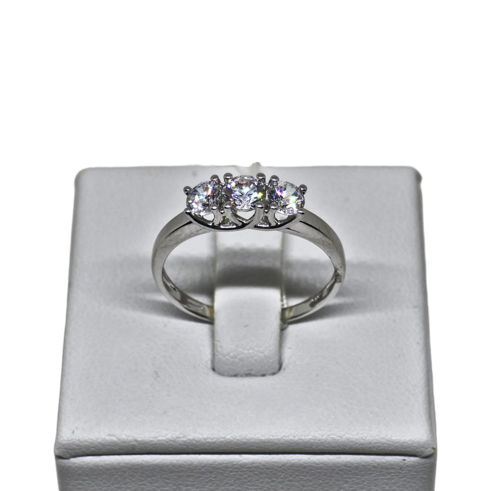 Anello donna trilogy in oro bianco 9 carati con zirconi bianchi