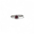 Anello iGold in Oro Bianco 9ct con Pietra Rossa Effetto Rubino e Zirconi Bianchi