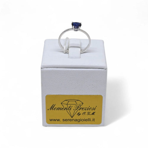 iGold Ring aus 9 Karat Weißgold mit blauem Zirkoniaherz