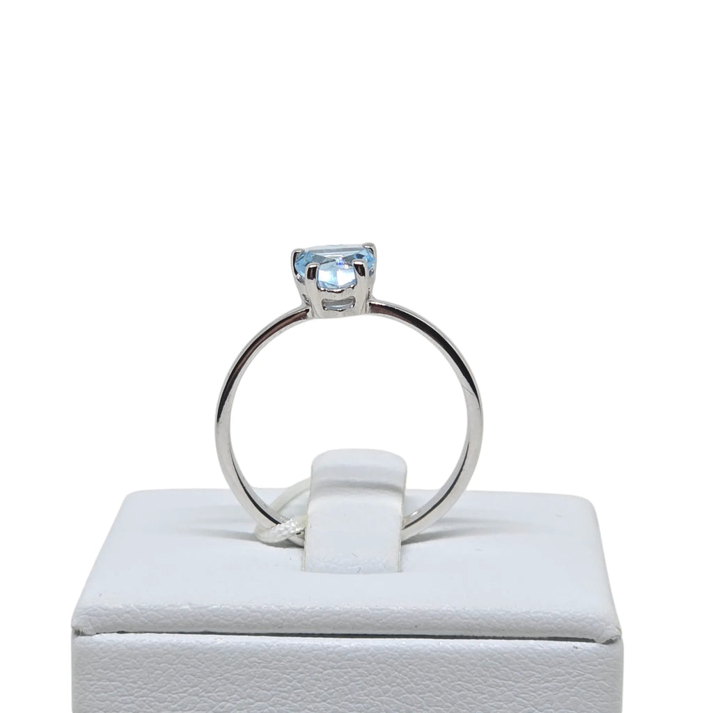 iGold Ring aus 9 Karat Weißgold mit himmelblauem Zirkoniaherz