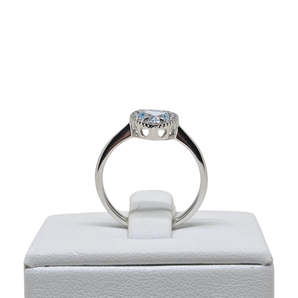iGold 9 Karat Weißgoldring mit himmelblauem Herz-Zirkonia und weißen Zirkonia