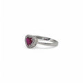 Anello iGold in Oro Bianco 9ct con Zircone Rosso a Cuore e Zirconi Bianchi