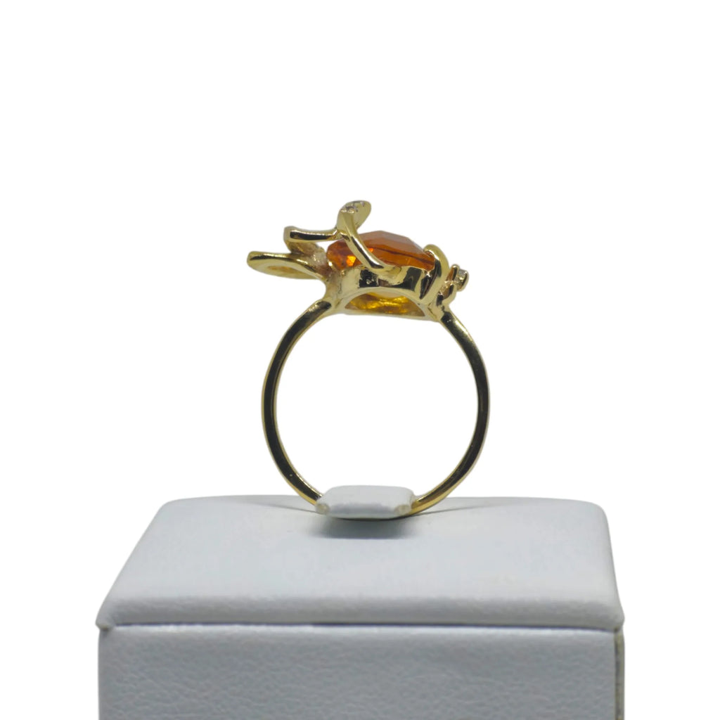 Anello in Oro 18kt con Pietra Arancione – Eleganza e Design Unico
