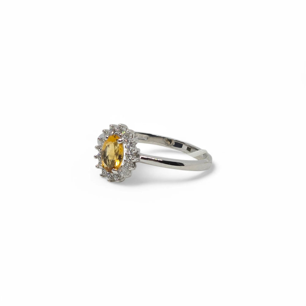 Anello in Oro Bianco 9K con Zircone Giallo Ovale