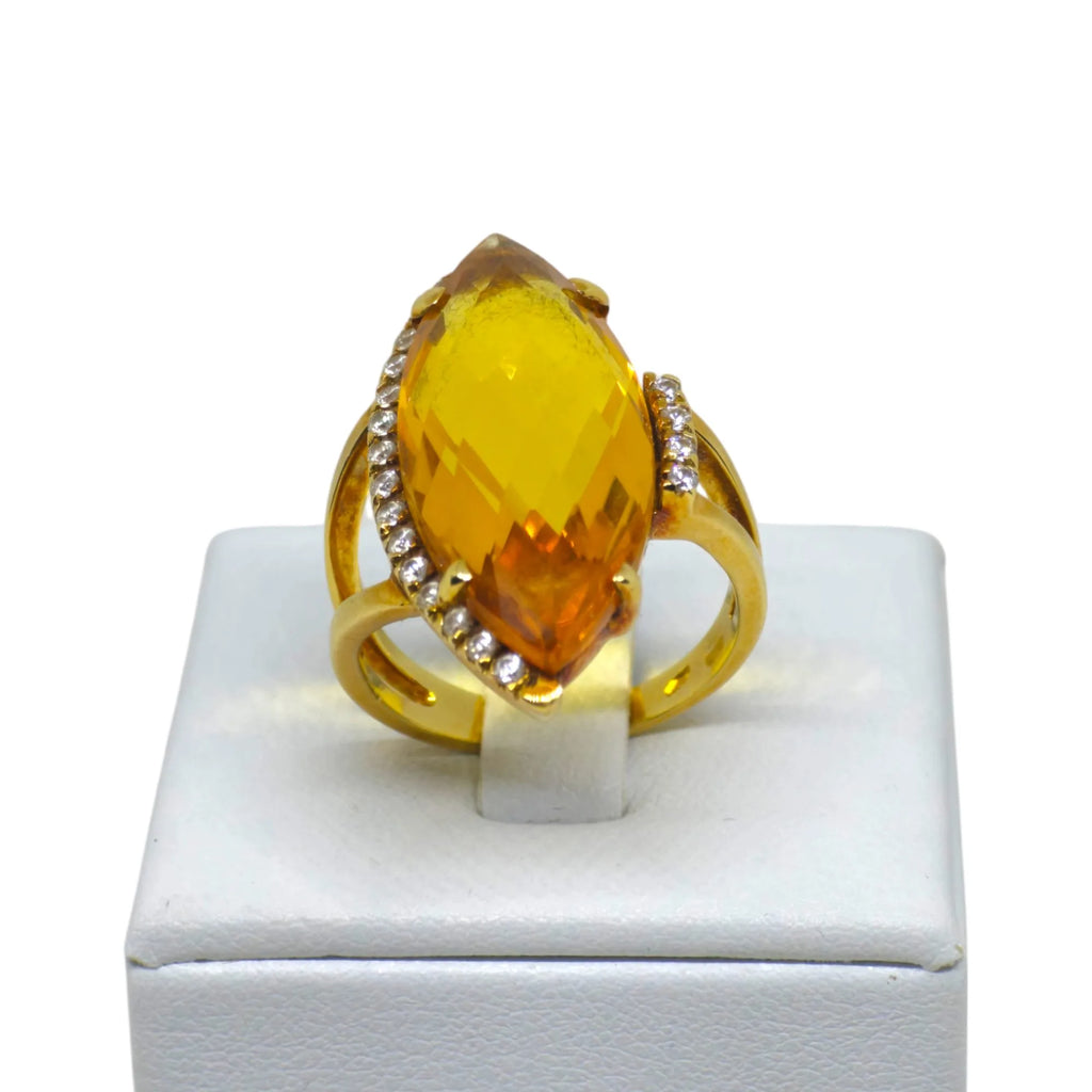 Ring aus 18 Karat Gelbgold mit orangefarbenem Stein, einzigartiger Luxus und Raffinesse