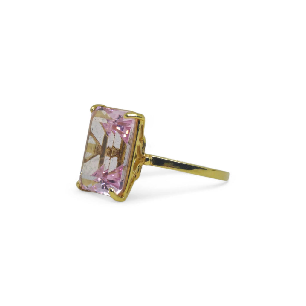 Anello in Oro Giallo 18kt con Pietra Rettangolare