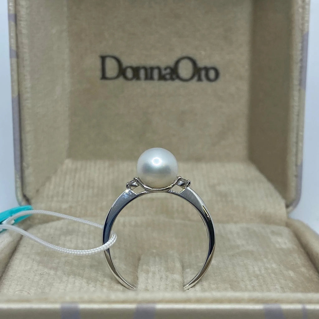 Anello in oro bianco 18 carati con perla naturale
