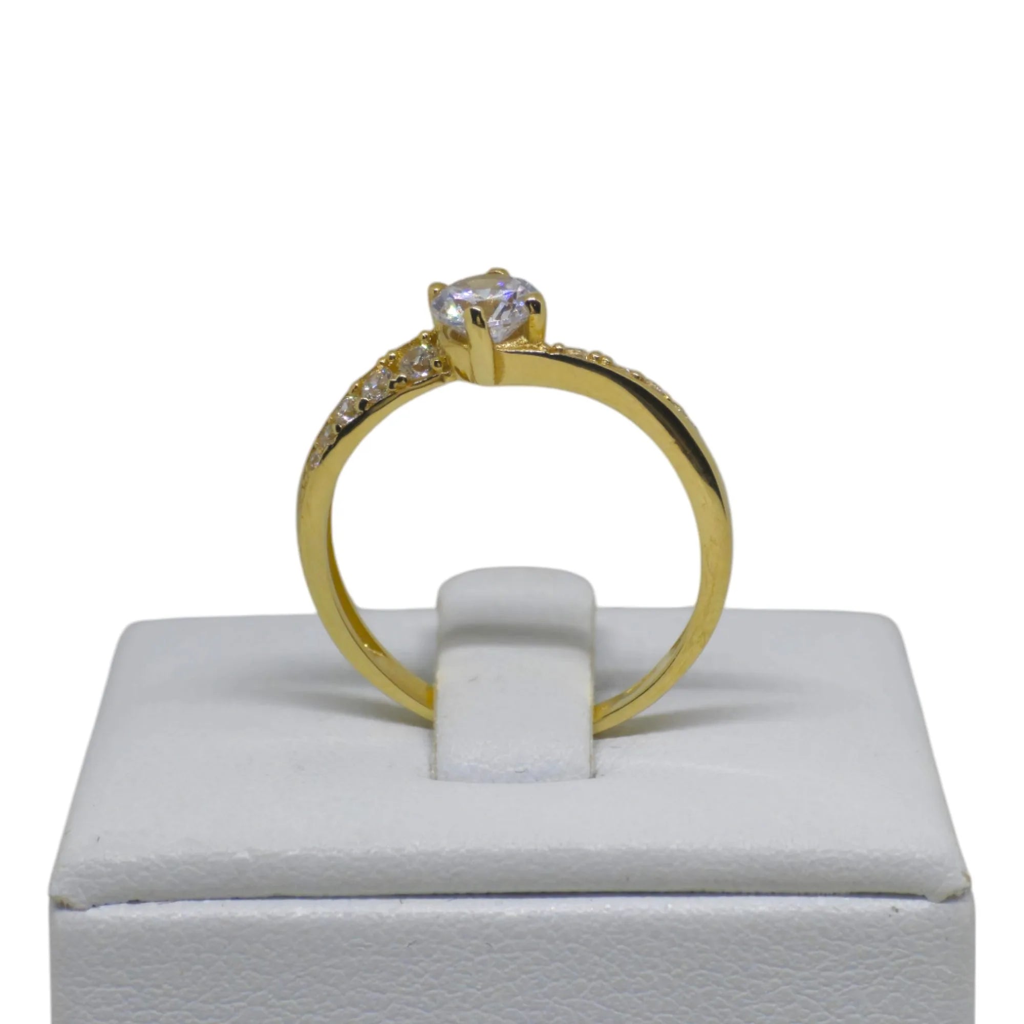 Anello solitario in oro giallo 18 carati con zirconi bianchi