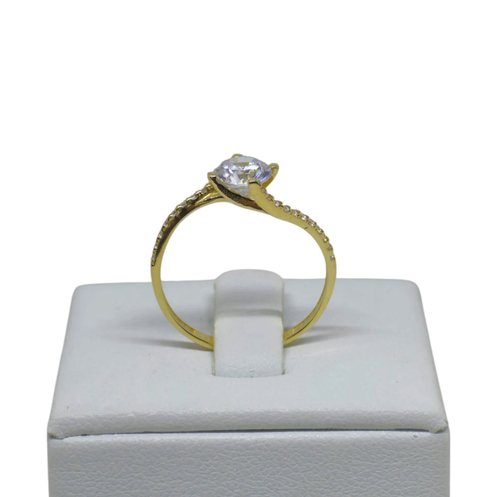 Anello solitario in oro giallo 18 carati con zirconi bianchi