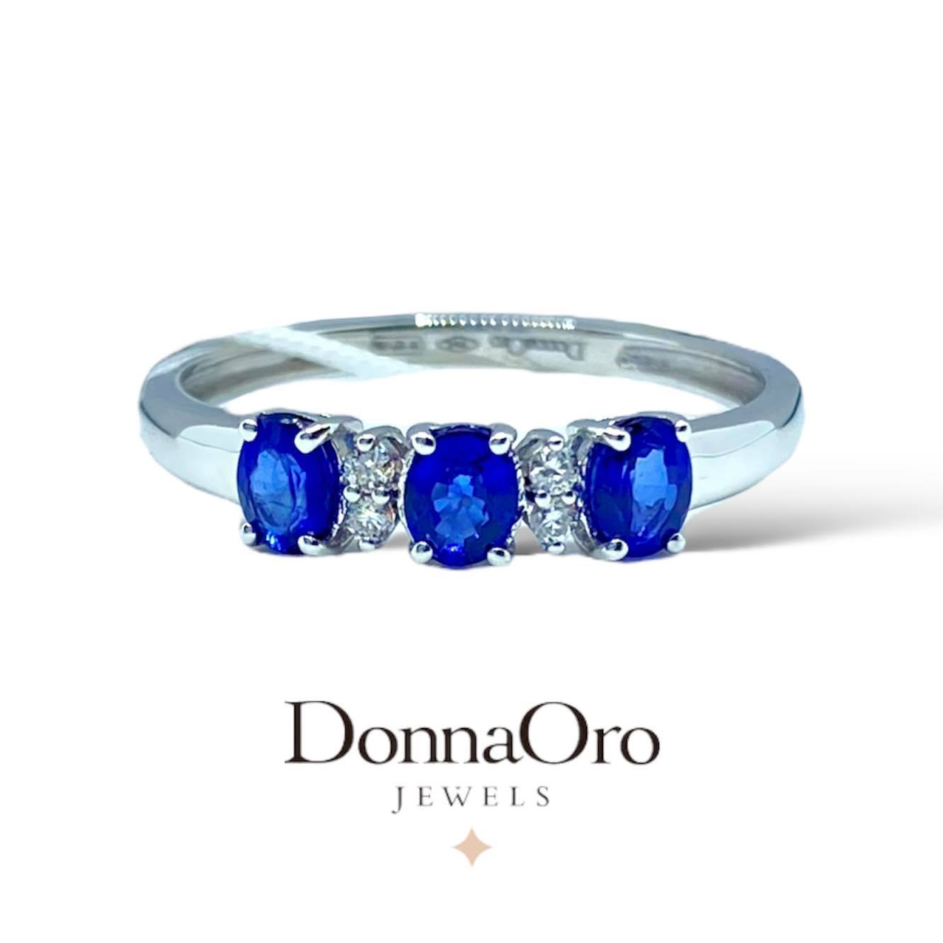 Anello trilogy in oro e diamanti con zaffiri blu collezione luce 150 linea iride– DonnaOro dhaz9619.004