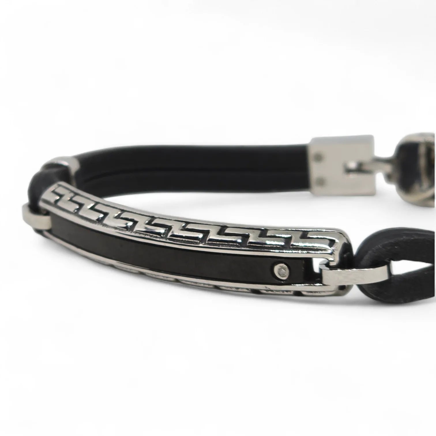 Armband Aragonesen aus schwarzem Leder und Edelstahl mit eleganten geometrischen Details
