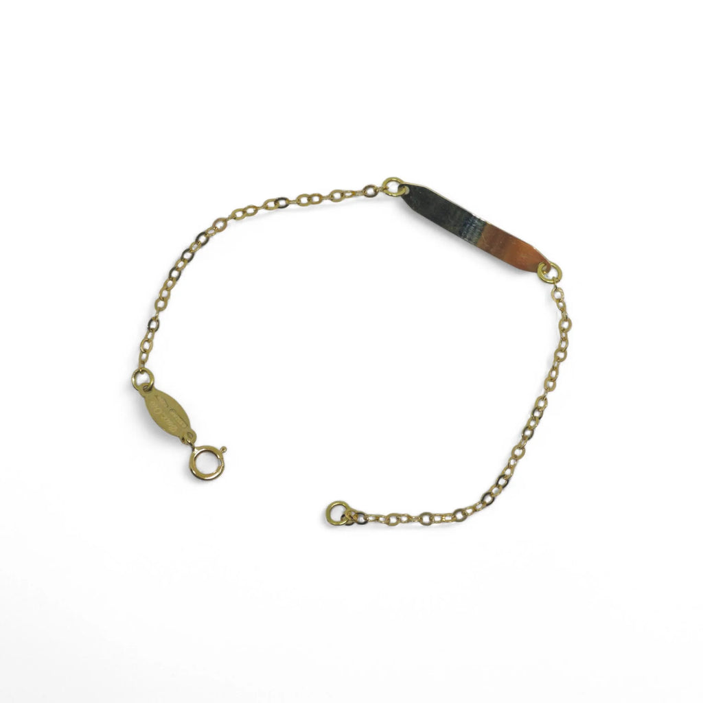 Klassisches Kinderarmband aus 18 Karat Gelbgold mit Namensschild