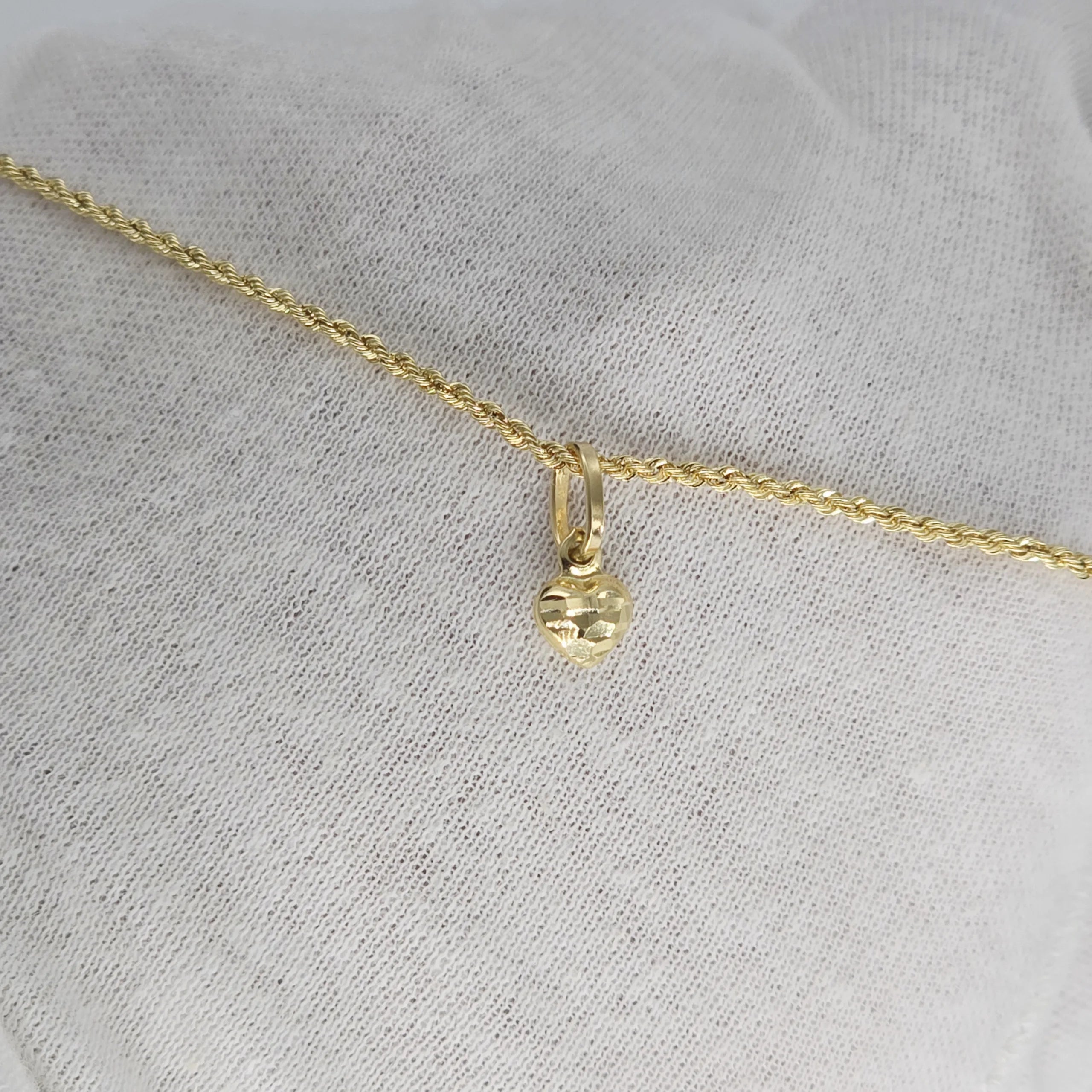 Damenarmband aus 18 Karat Gelbgold mit Herz