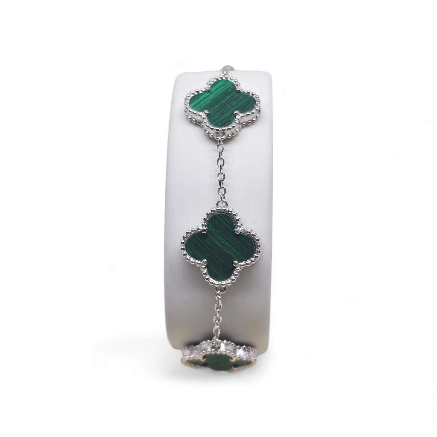 Bracciale in Argento con Fiori verdi | Eleganza e Delicatezza