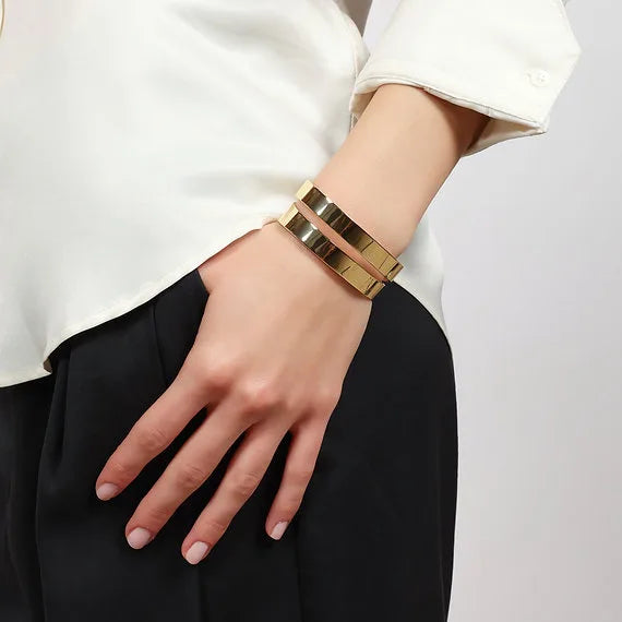 Bracciale rigido da donna in stile fashion Unoaerre 2853