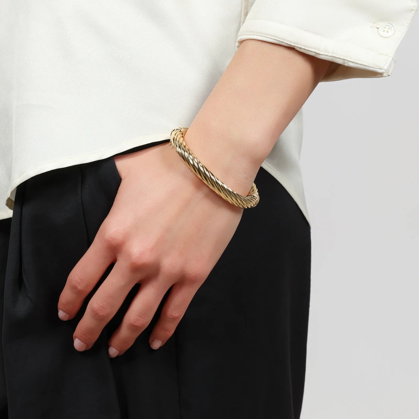 Bracciale torchon dorato Unoaerre 2795