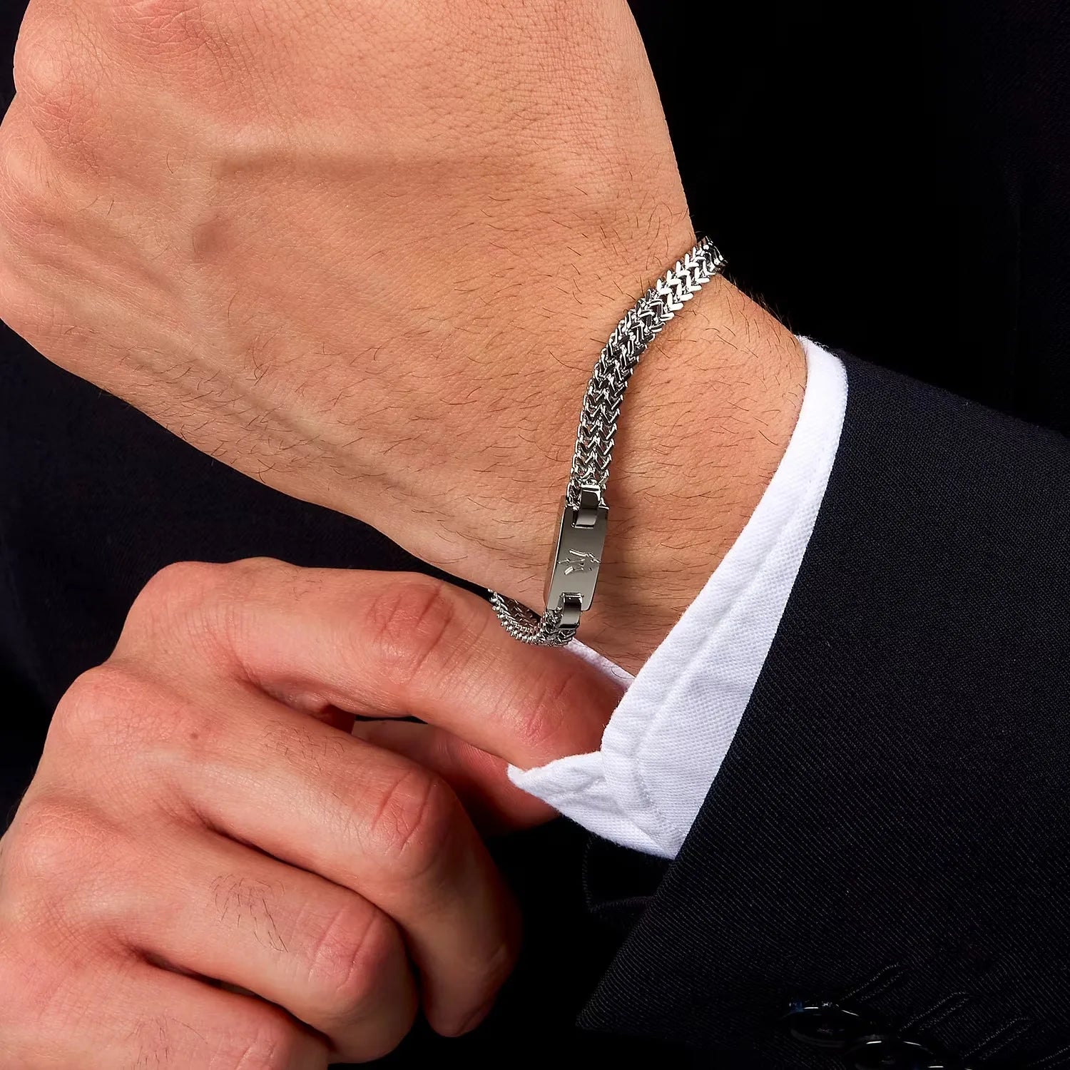 Bracciale uomo Maserati iconic jm425avd104
