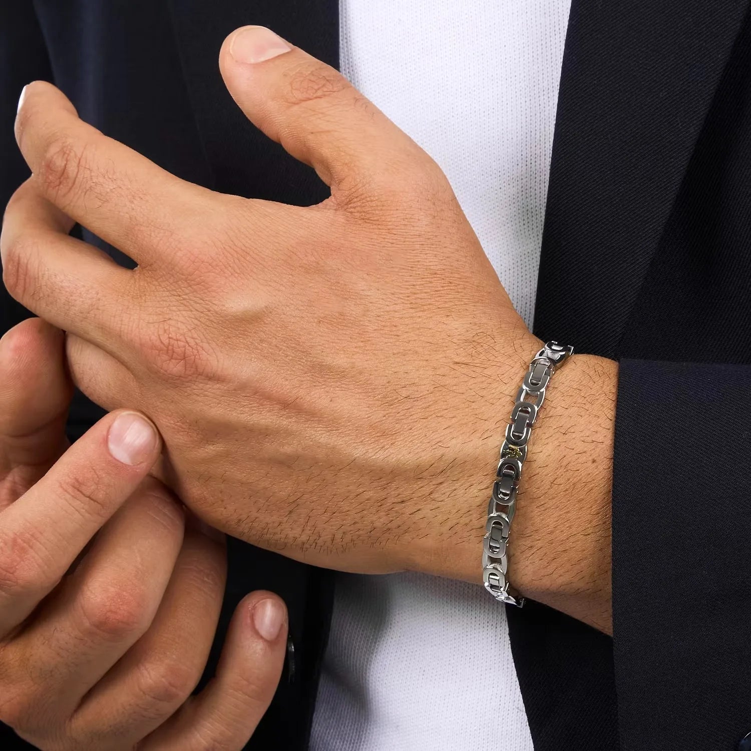 Bracciale uomo gioielli Maserati iconic JM425AVD99