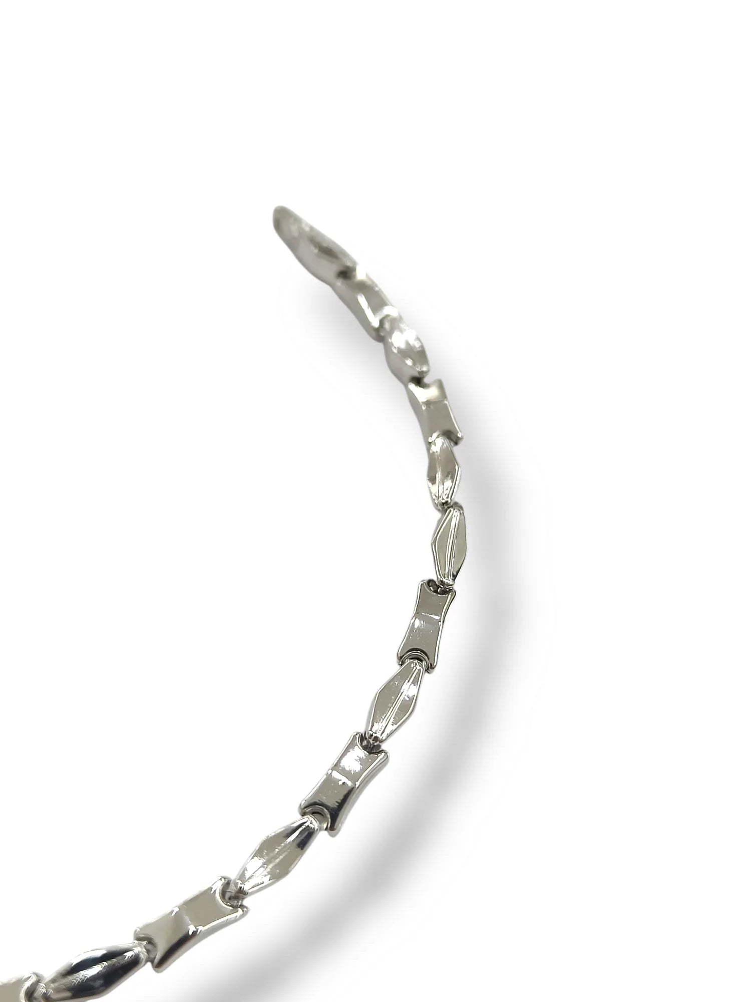 Bracciale uomo in oro bianco 9 carati stile moderno