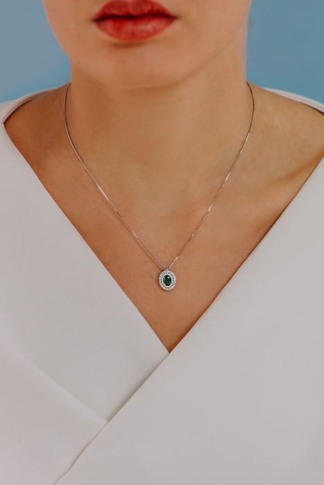 Collana Comete Gioielli donna in oro bianco diamanti e smeraldo GLB 1472