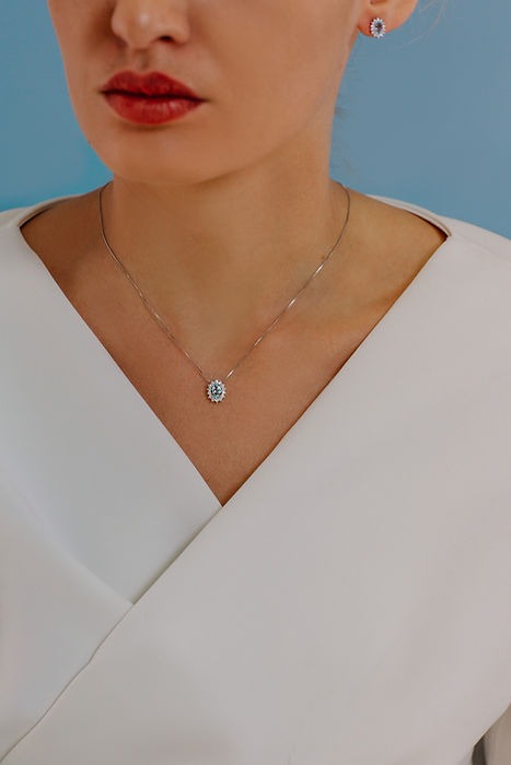 Collana Comete gioielli azzurra prestige donna in oro bianco diamanti e acquamarina GLQ 286