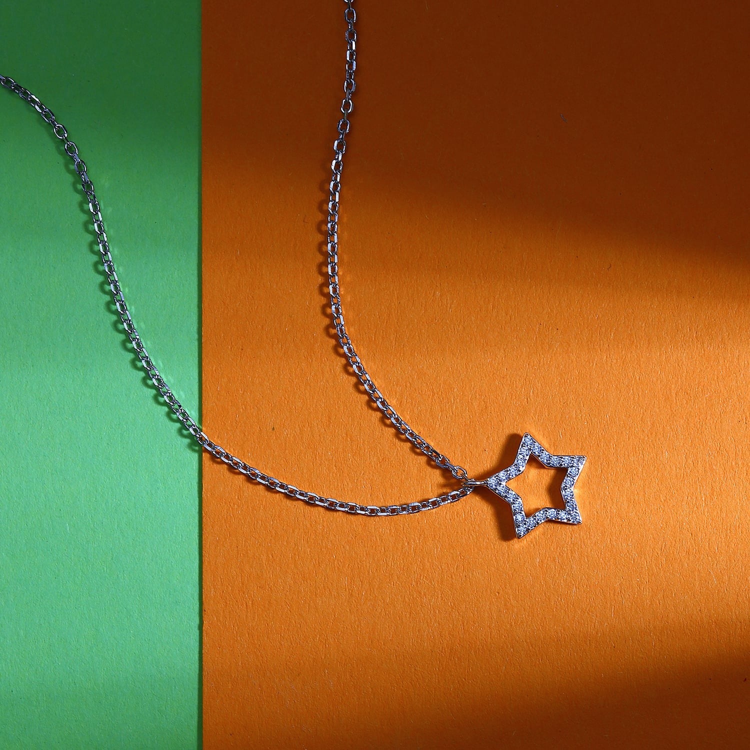 Collana Le petite story donna in argento con stella zirconata lps10awv14