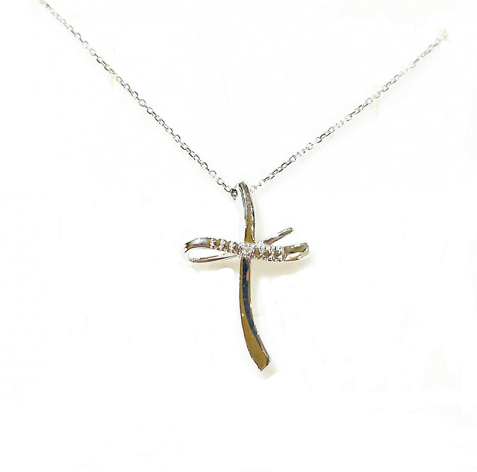 Collana croce oro e diamanti yukiko