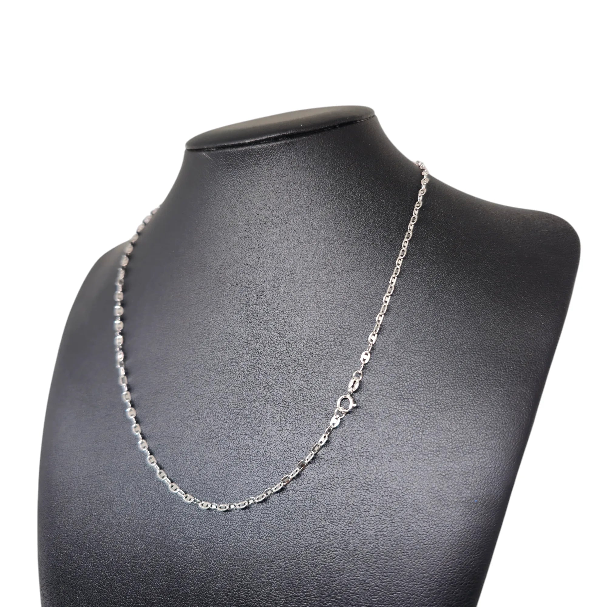 Damenhalskette aus 18 Karat Weißgold mit flacher abwechselnder Kette, 44 cm