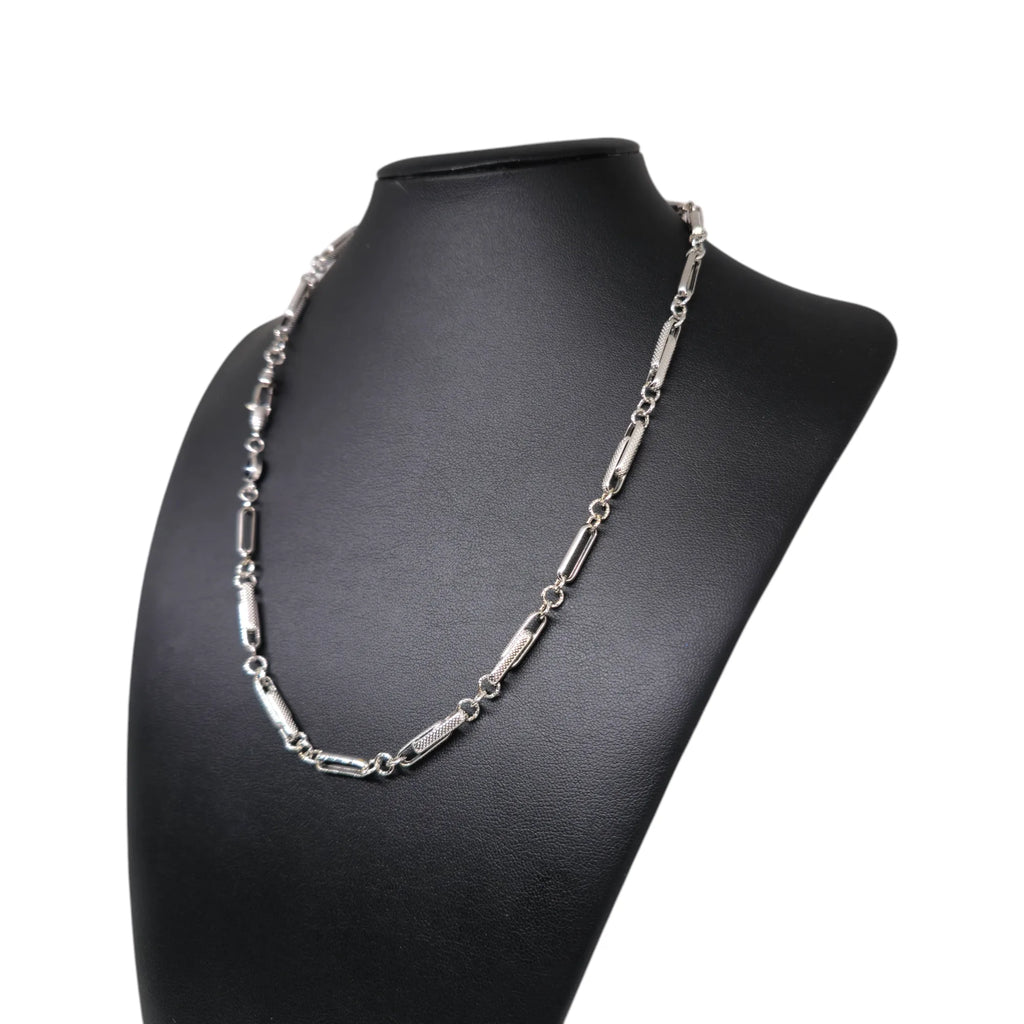 Herrenhalskette aus 18 Karat Weißgold mit blauem Inlay und gehämmerter Gliederkette