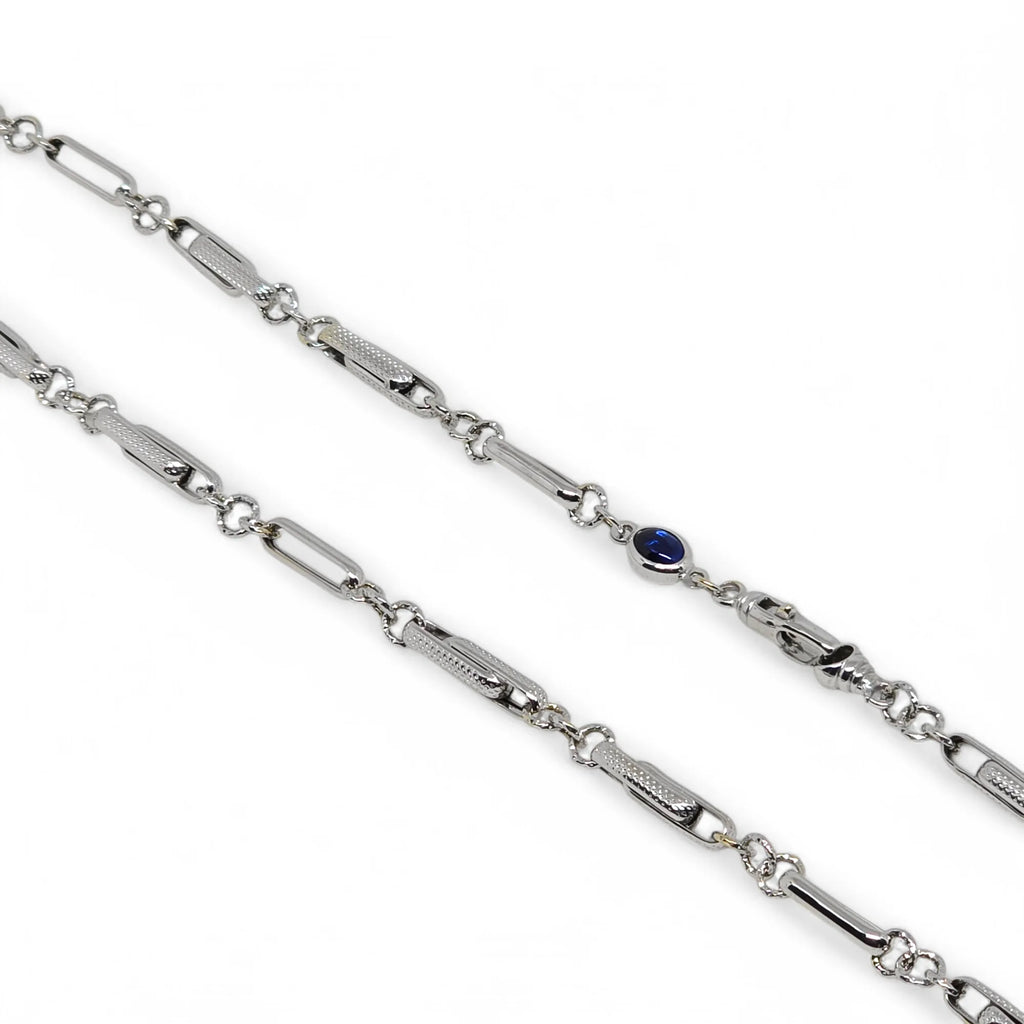 Herrenhalskette aus 18 Karat Weißgold mit blauem Inlay und gehämmerter Gliederkette