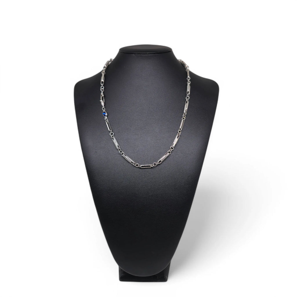 Herrenhalskette aus 18 Karat Weißgold mit blauem Inlay und gehämmerter Gliederkette