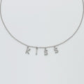 Collana donna Kiara in ottone charms scritta kiss KCLD3883B