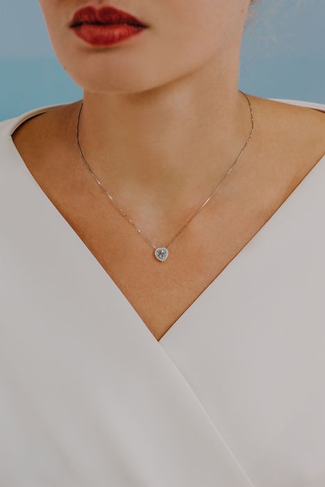 Collana donna cuore acquamarina in oro bianco e diamanti gioielli Comete Azzurra glq 289