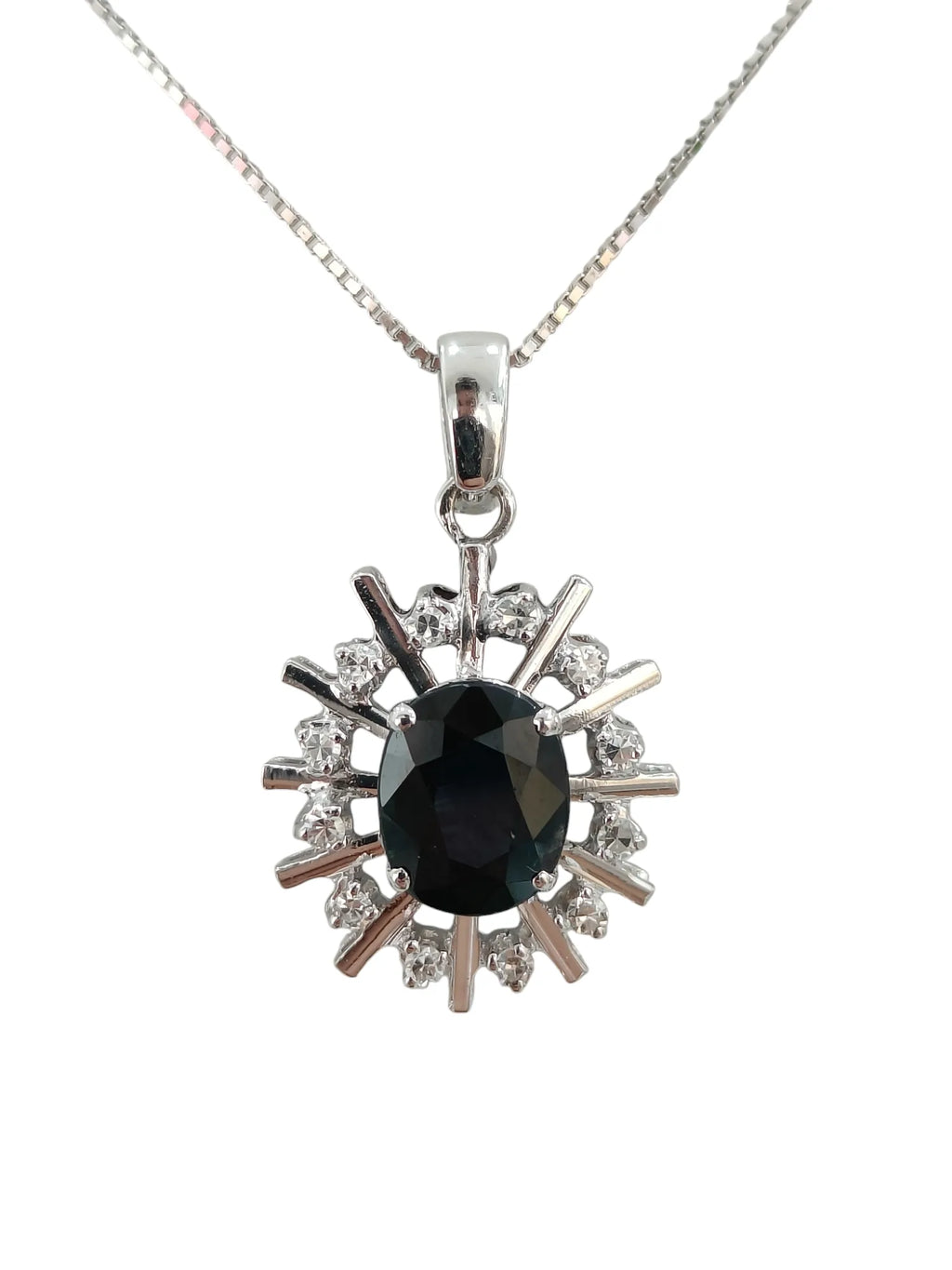 Collana donna in oro 18kt con zaffiro centrale e diamanti