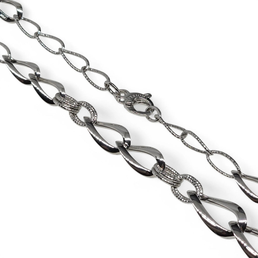 Collana donna in oro 18kt modello a catena elegante e luminosa
