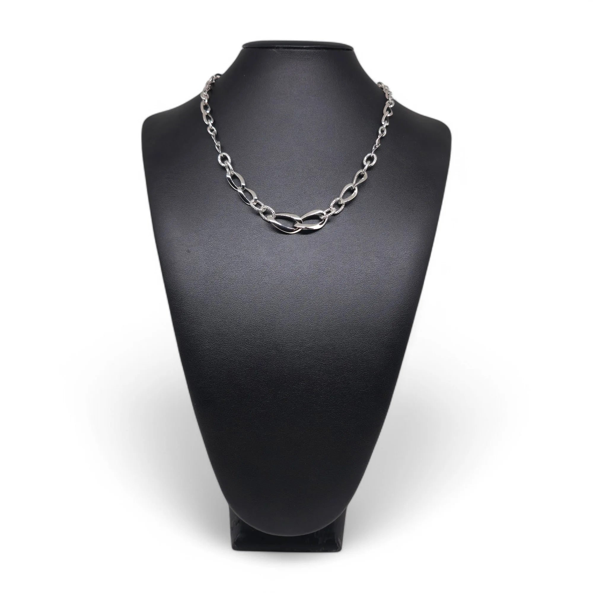 Collana donna in oro Bianco 18kt modello a catena elegante e leggera