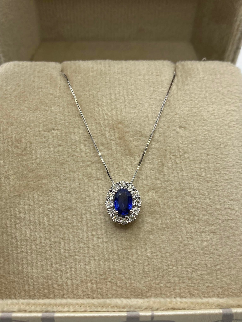 Collana donna oro con zaffiro Ct 0.50 e diamanti lpz10094.006