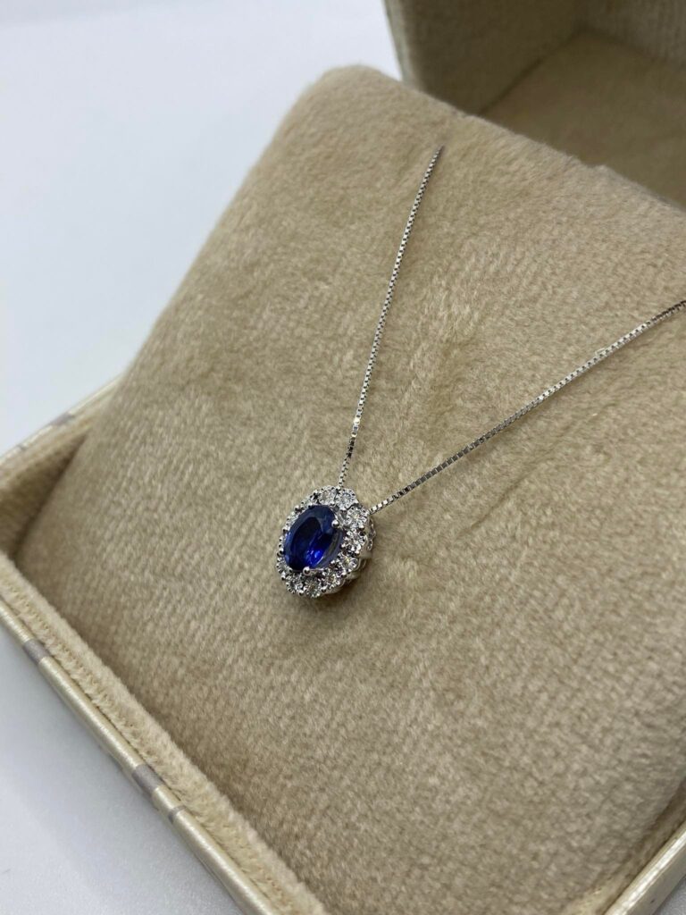 Collana donna oro con zaffiro Ct 0.50 e diamanti lpz10094.006
