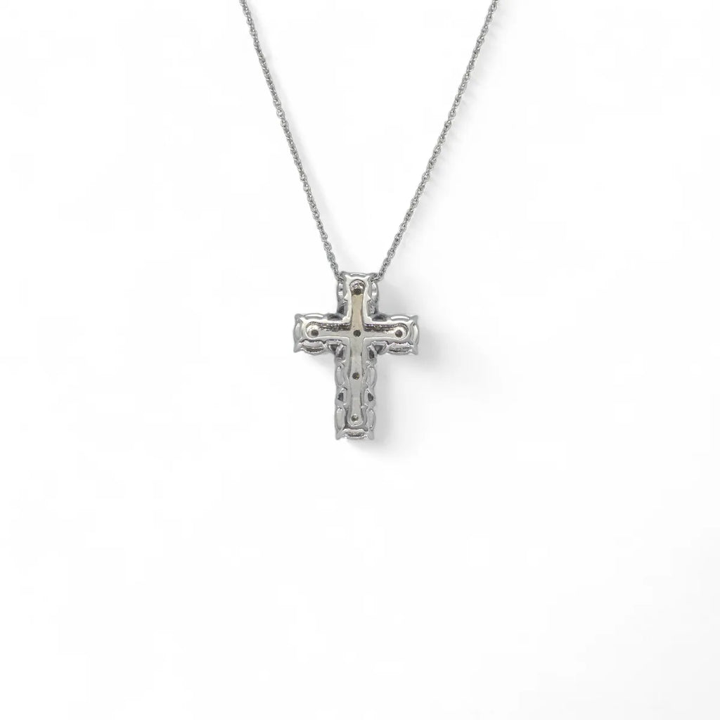 Collana in oro 18kt con pendente croce di diamanti bianchi